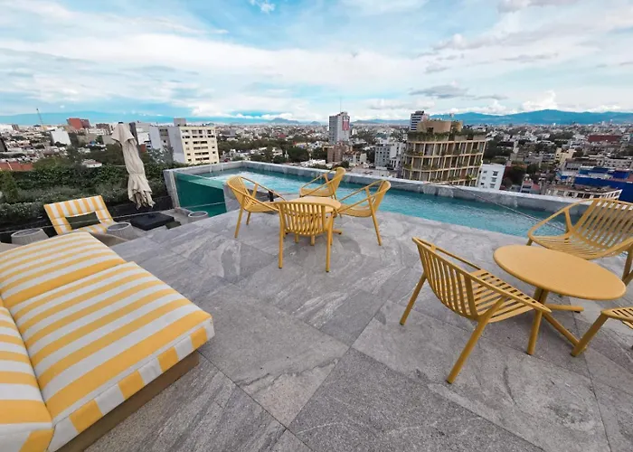 Ultimate Getaway In Luxe Studio